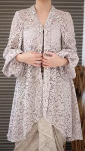 Kebaya Brokat Modern