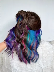 Brunnete Hair Teknik Hidden Rainbow Hair