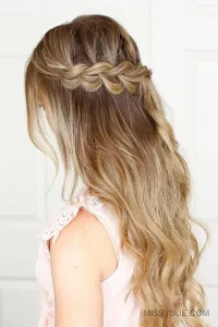 Loose side braid